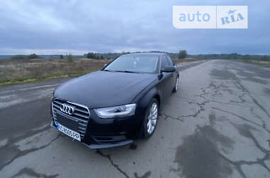 Седан Audi A4 2012 в Любешові