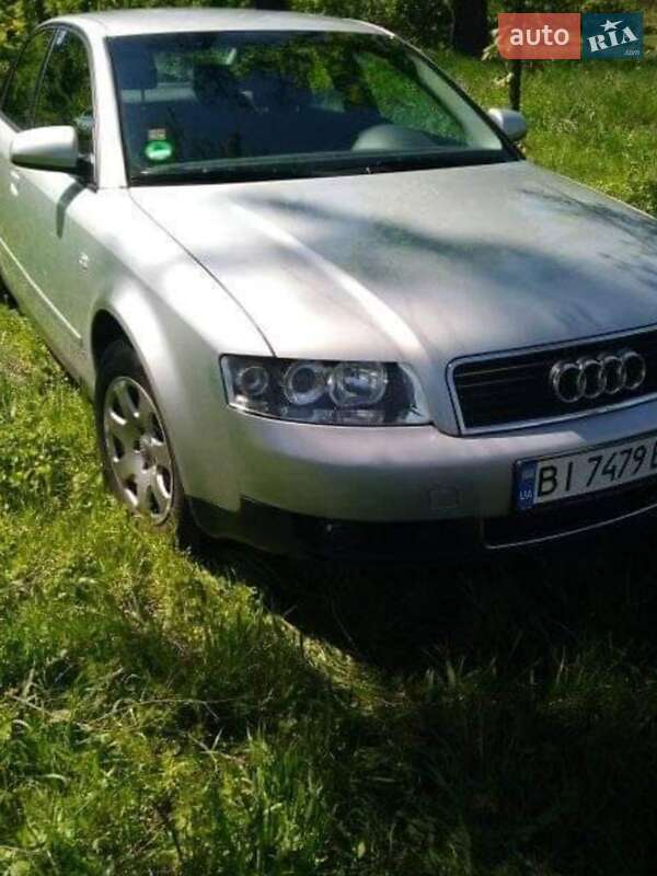 Седан Audi A4 2001 в Лубнах