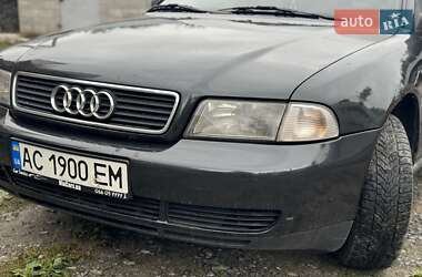 Седан Audi A4 1996 в Луцке