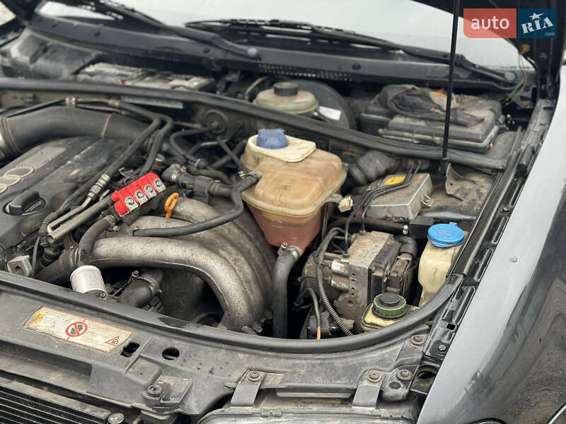 Седан Audi A4 1996 в Луцке