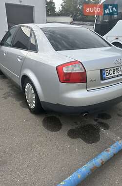 Седан Audi A4 2002 в 
