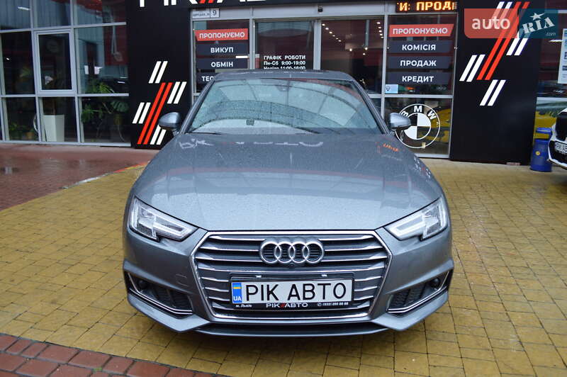 Седан Audi A4 2016 в Львове
