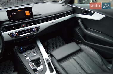 Седан Audi A4 2016 в Львові