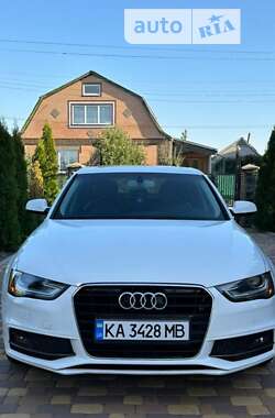 Седан Audi A4 2013 в Шполі