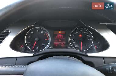 Седан Audi A4 2010 в Вишгороді