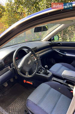 Седан Audi A4 1998 в Львове
