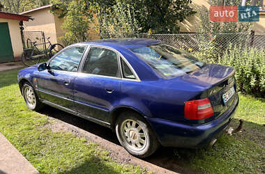 Седан Audi A4 1998 в Львове