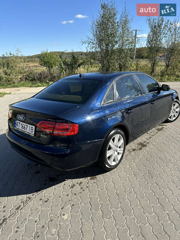 Седан Audi A4 2011 в Калуші