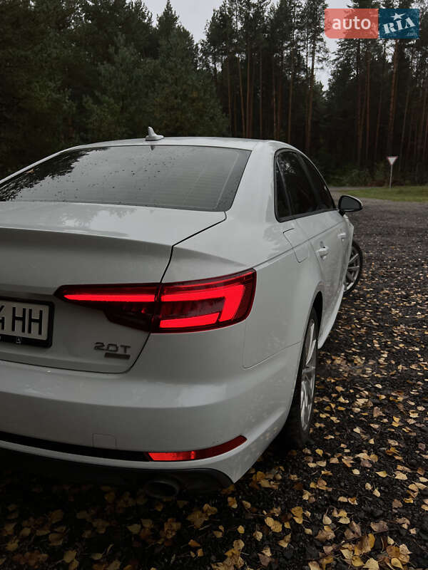 Седан Audi A4 2017 в Камені-Каширському