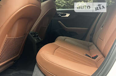 Седан Audi A4 2020 в 