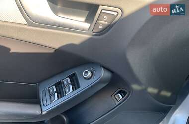 Седан Audi A4 2014 в Львове