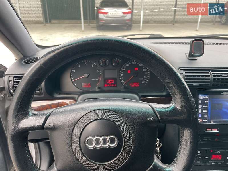 Універсал Audi A4 2000 в Чернігові фото 4 Універсал Audi A4 2000 в Чернігові