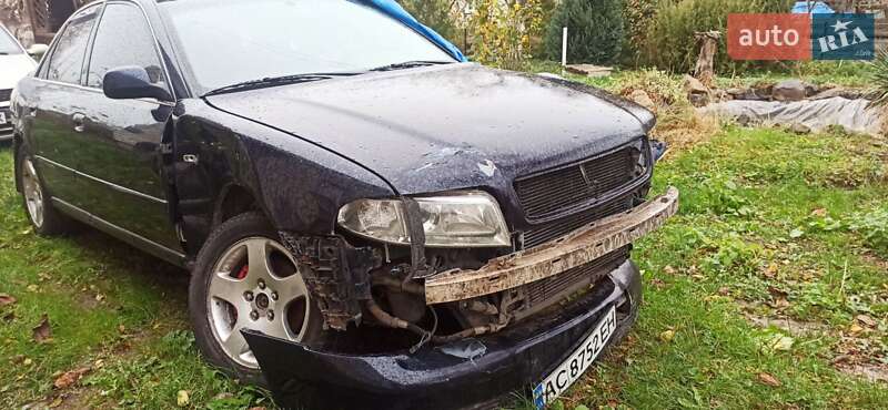 Седан Audi A4 1999 в Луцке