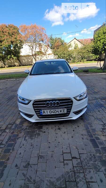 Седан Audi A4 2014 в Одесі