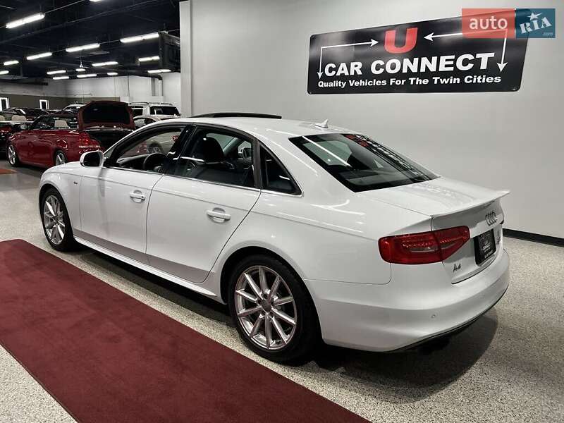 Седан Audi A4 2014 в Львове