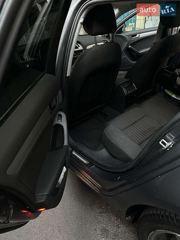 Универсал Audi A4 2011 в Киеве