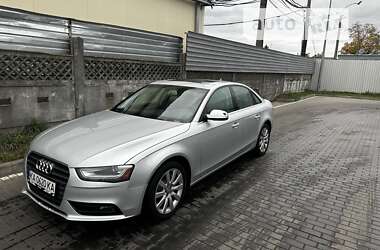 Седан Audi A4 2012 в Киеве