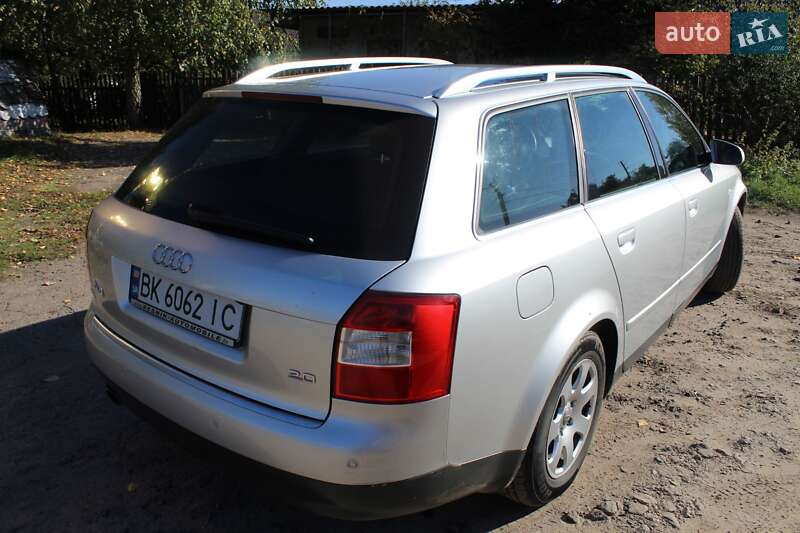 Универсал Audi A4 2002 в Демидовке