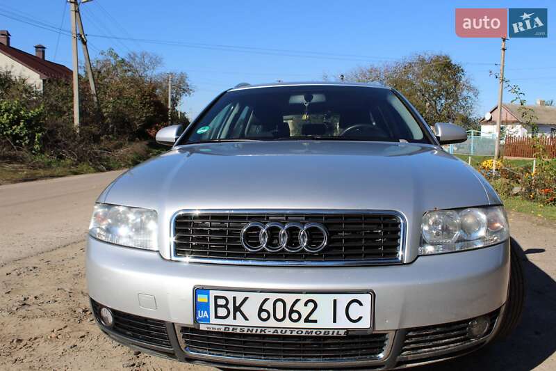 Универсал Audi A4 2002 в Демидовке