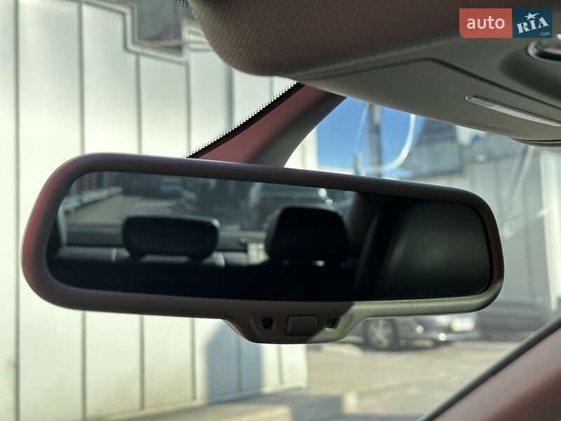 Седан Audi A4 2013 в Києві