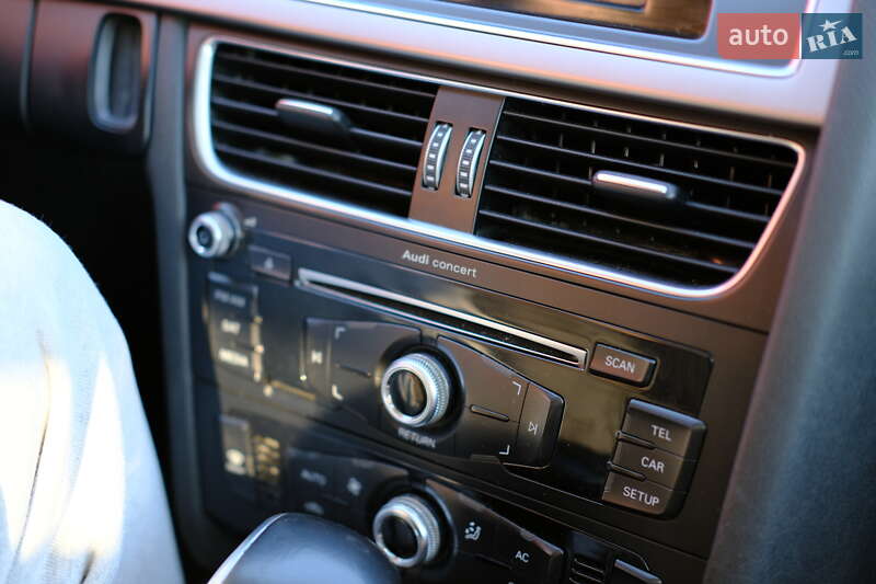 Седан Audi A4 2013 в Києві