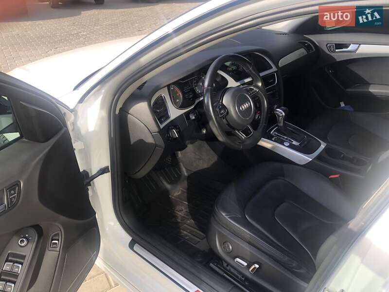 Седан Audi A4 2015 в Полтаві