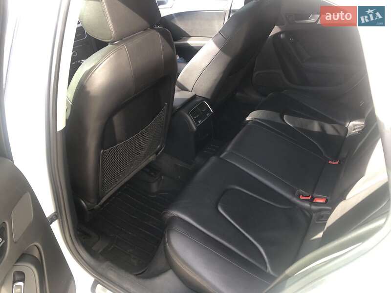 Седан Audi A4 2015 в Полтаві