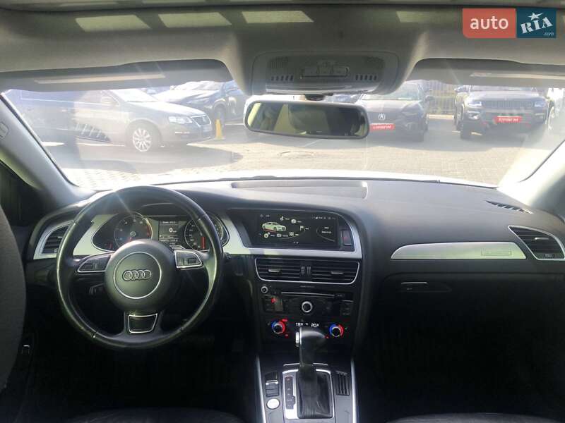 Седан Audi A4 2015 в Полтаві