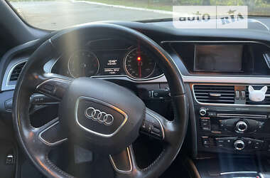 Седан Audi A4 2013 в Рівному