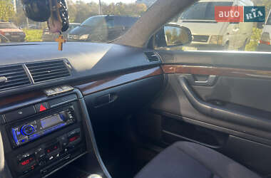 Седан Audi A4 2002 в 