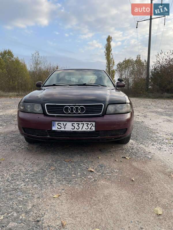 Седан Audi A4 1996 в 
