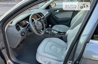 Седан Audi A4 2014 в Луцке