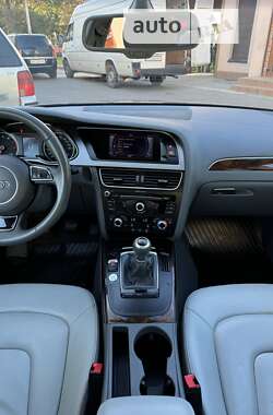 Седан Audi A4 2014 в Луцке