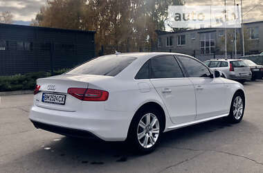 Седан Audi A4 2015 в Сумах