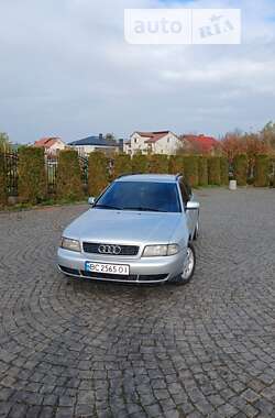 Универсал Audi A4 1998 в Жовкве