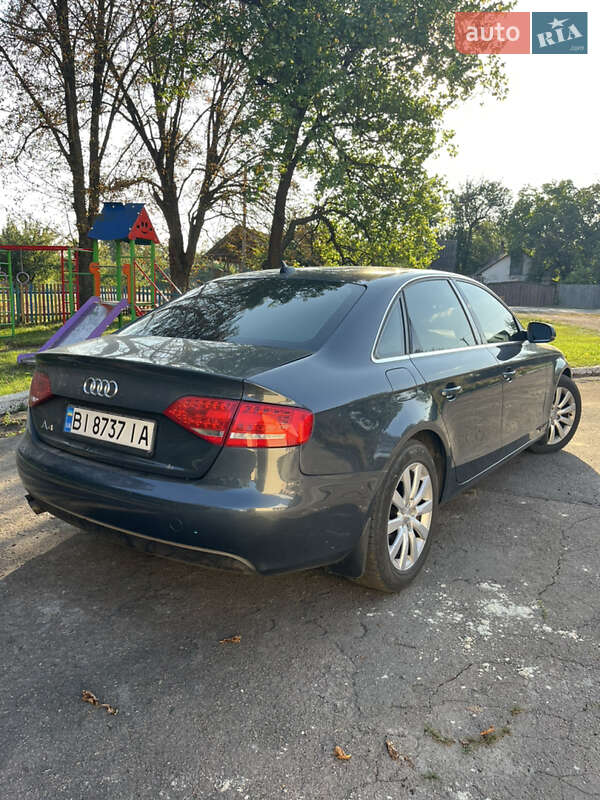 Седан Audi A4 2009 в Миргороді