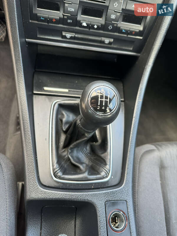 Седан Audi A4 2006 в Виноградове