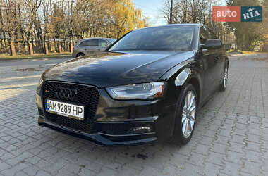 Седан Audi A4 2015 в Львове