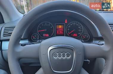 Седан Audi A4 2005 в Киверцах