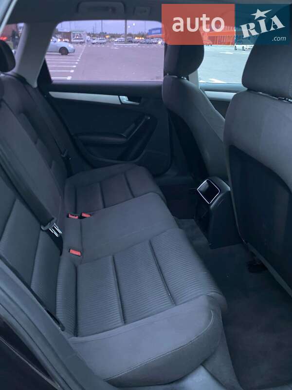 Универсал Audi A4 2010 в Луцке