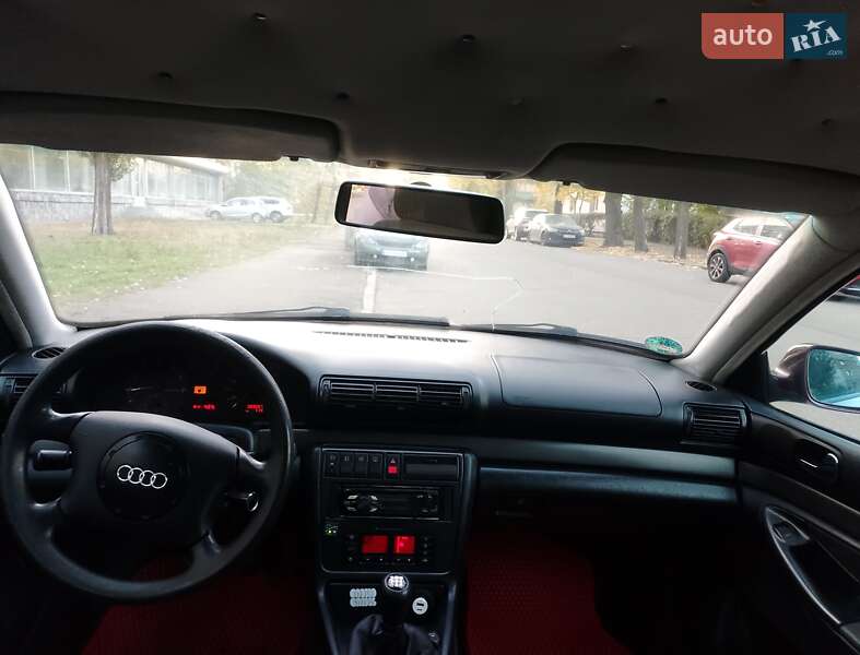 Седан Audi A4 1997 в Києві