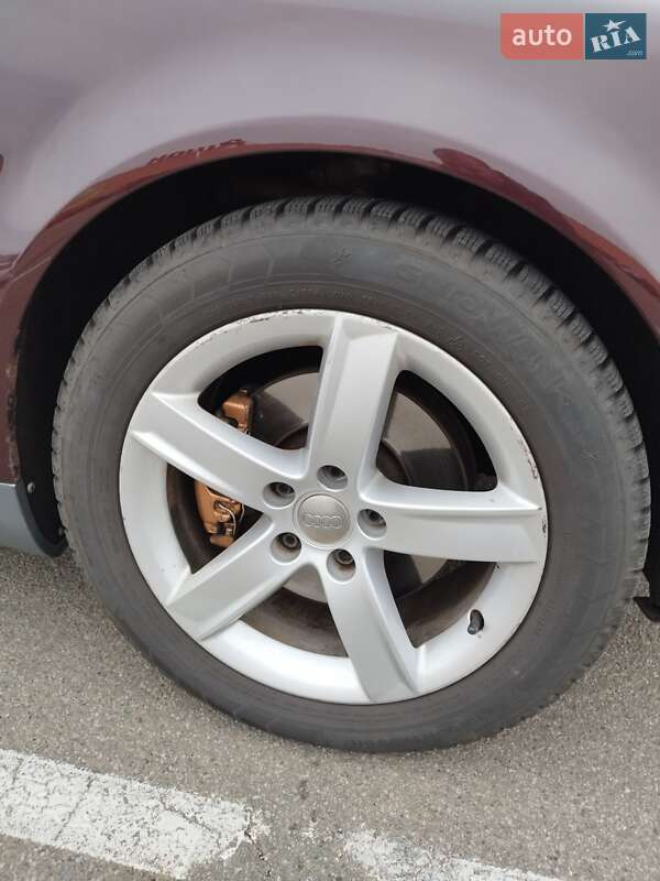 Седан Audi A4 2002 в Києві