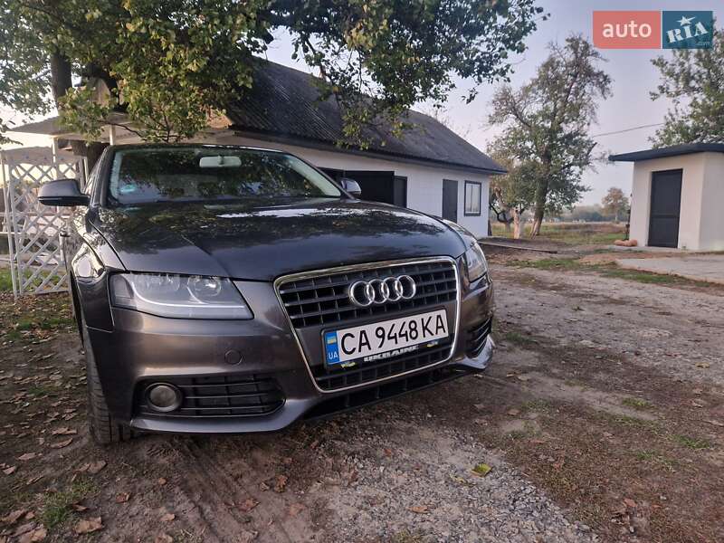 Седан Audi A4 2008 в Каменке