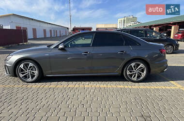 Седан Audi A4 2020 в 