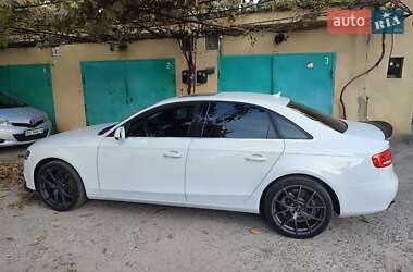 Седан Audi A4 2011 в Одесі