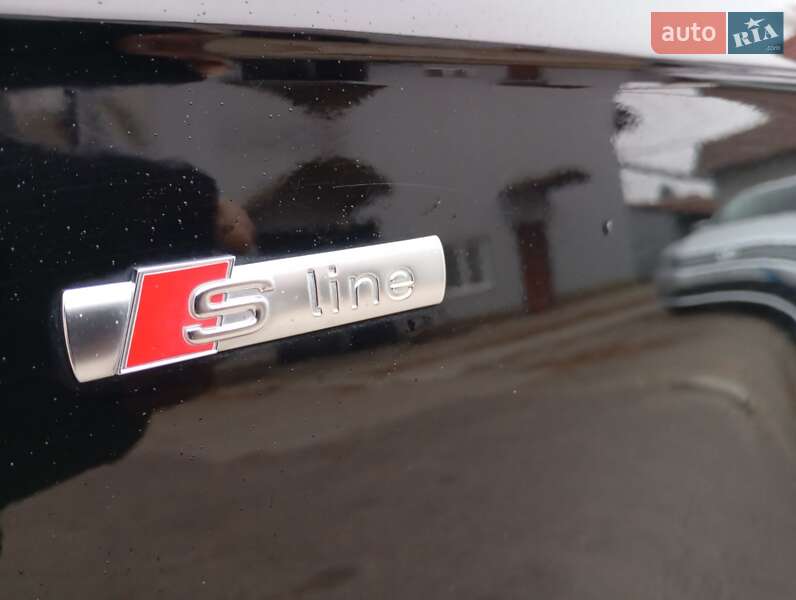Седан Audi A4 2014 в Городищеві