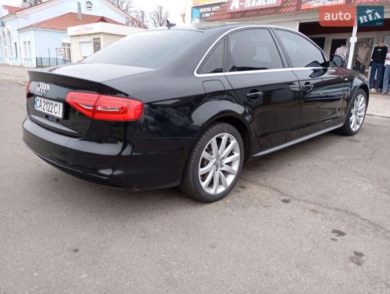 Седан Audi A4 2014 в Городищеві