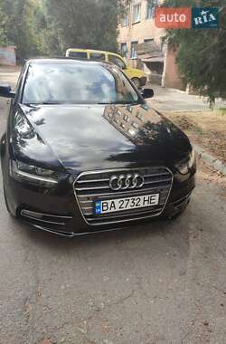 Седан Audi A4 2013 в Кропивницком