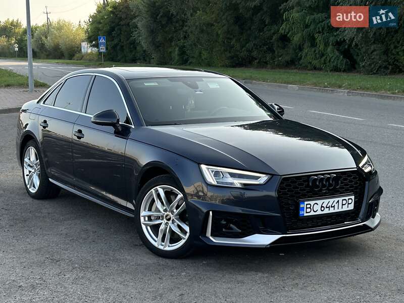 Седан Audi A4 2016 в Львові