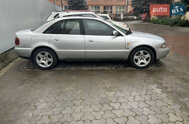 Седан Audi A4 1995 в Івано-Франківську